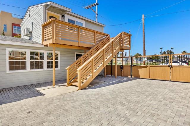 Detail Gallery Image 1 of 31 For 406 Cleveland St #200,  Oceanside,  CA 92054 - 1 Beds | 1 Baths