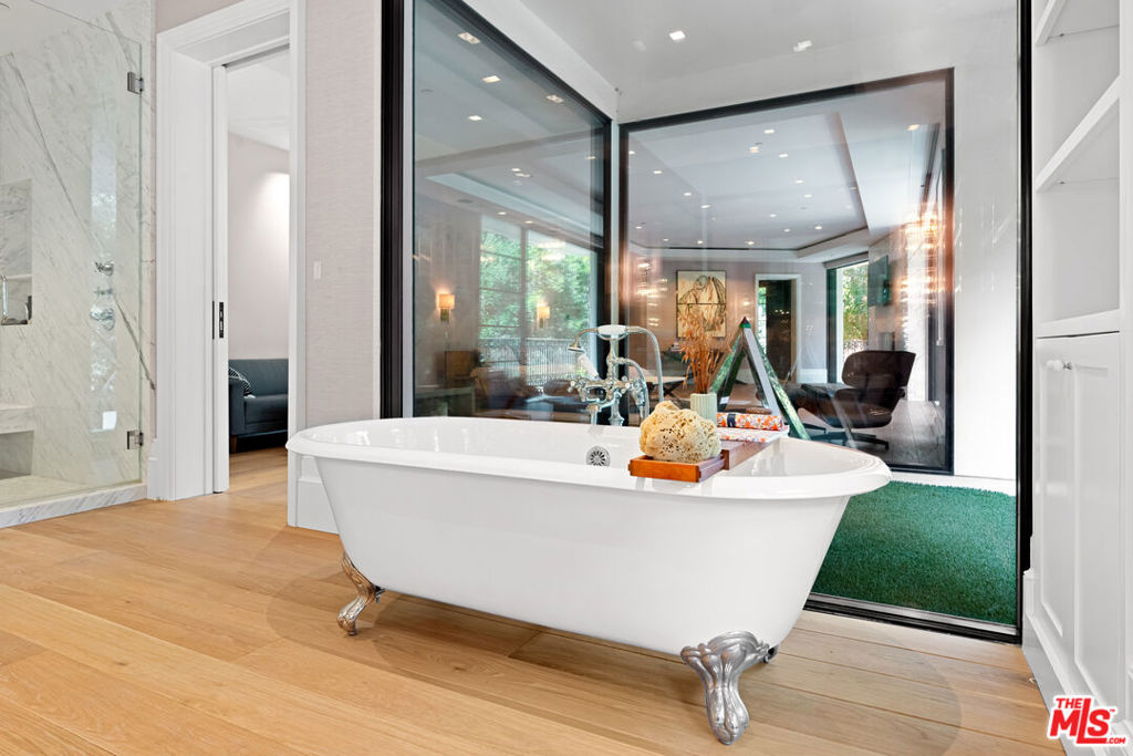 3160 Coldwater Canyon AvenueStudio City img 28