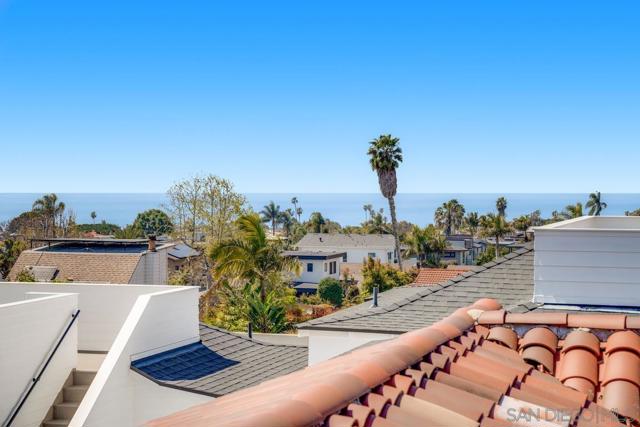 1045 Van Nuys St., San Diego CA: https://media.crmls.org/mediaz/3b1e787b-ec0a-478c-ade3-5890d1f13708.jpg