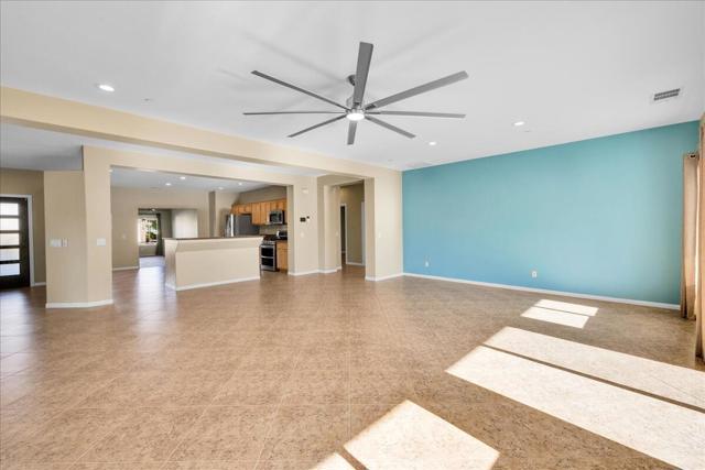 1121 Palmas, Palm Springs CA: https://media.crmls.org/mediaz/3b1f76fa-d2e5-4a0b-bc8f-ada67419fd91.jpg