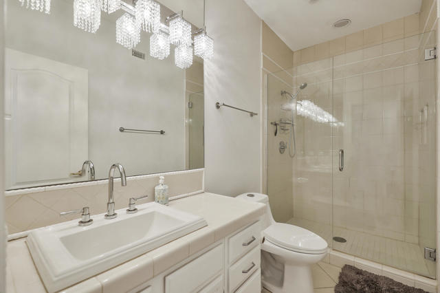 Image 26 of 31 For 40346 Barington Drive