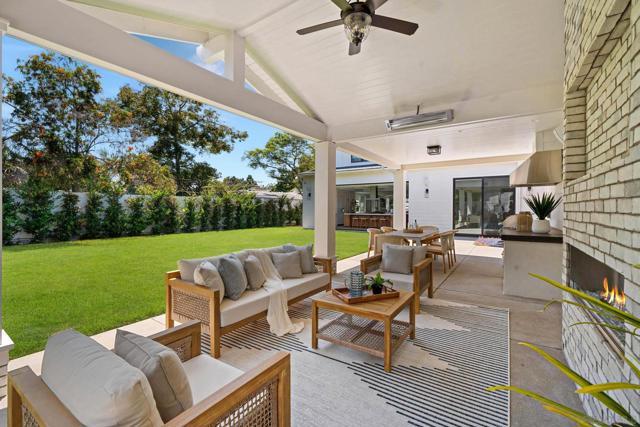 Image 12 of 38 For 461 Country Club