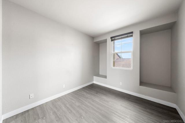 784 Portside Pl, San Diego CA: https://media.crmls.org/mediaz/3b212c7b-20bd-4ff9-a76f-e6deeaba5cfe.jpg