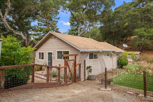 2934 San Juan Boulevard, Belmont CA: https://media.crmls.org/mediaz/3b2188ff-0e2f-4173-9e63-fe885e540002.jpg