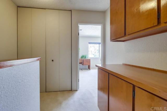 Detail Gallery Image 16 of 37 For 1762 Locust St #4,  San Diego,  CA 92106 - 2 Beds | 2/1 Baths