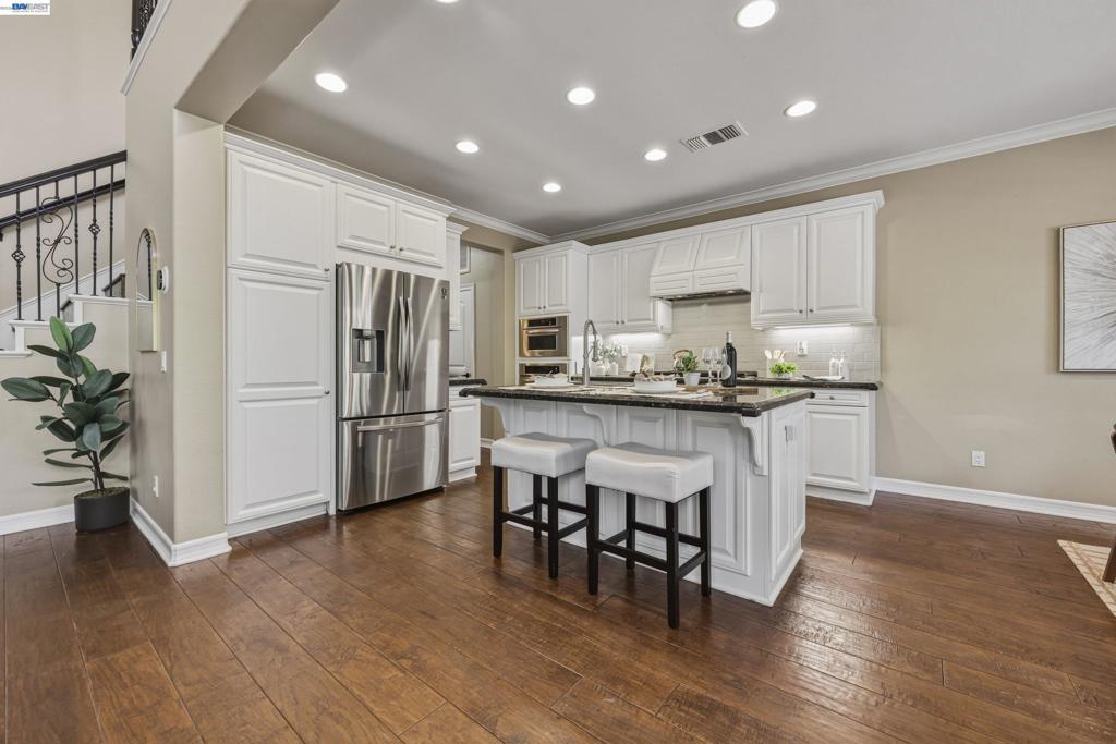 8320 New Park Ln - photo 9