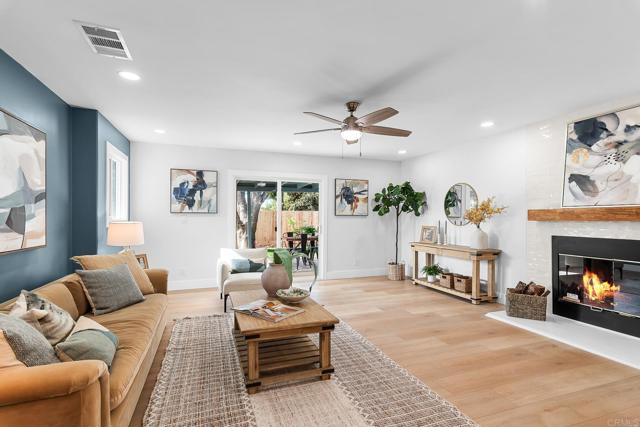 Detail Gallery Image 6 of 26 For 4947 Luna Dr, Oceanside,  CA 92057 - 3 Beds | 2 Baths