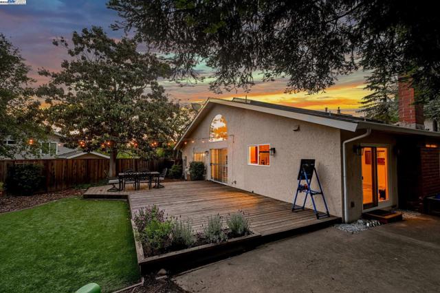 Image 36 of 51 For 1021 Knightwood Ct