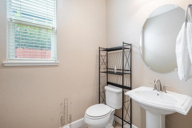 1551 Lily Court, Hollister CA: https://media.crmls.org/mediaz/3b24cb0e-7ab1-4be2-b962-ffa505db29a8.jpg