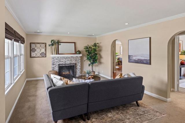 209 Orange Drive, Salinas CA: https://media.crmls.org/mediaz/3b2619c8-a903-4ce9-8911-142f0414efed.jpg