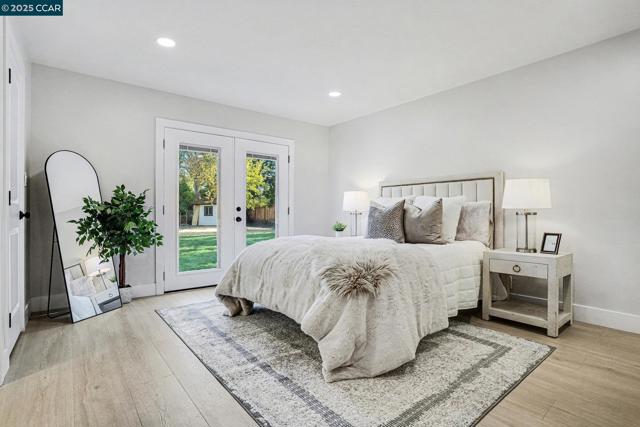 1053 Arkell Rd, Walnut Creek CA: https://media.crmls.org/mediaz/3b261fd3-baf2-48aa-8f30-8a3ee14dcb85.jpg