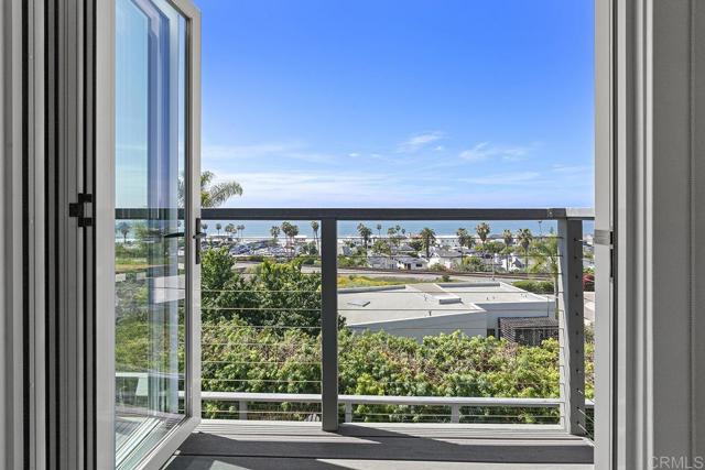 Detail Gallery Image 46 of 67 For 1654 Camino Del Mar Upper,  Del Mar,  CA 92014 - 3 Beds | 3 Baths