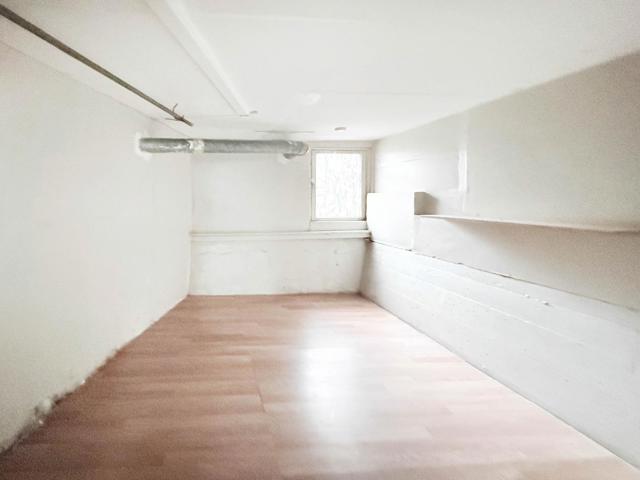 736 Lisbon Street, San Francisco CA: https://media.crmls.org/mediaz/3b264c4c-e6c4-4437-9e78-fb1d1781db63.jpg