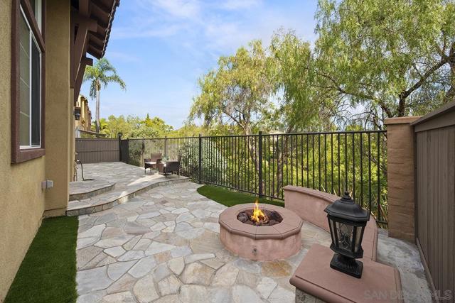 2701 Villas Way, San Diego CA: https://media.crmls.org/mediaz/3b267409-3953-43d7-8f80-0aef197c23c8.jpg