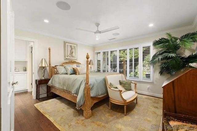 3868 Avenida Feliz, Rancho Santa Fe CA: https://media.crmls.org/mediaz/3b27008a-e032-4ba2-bbf7-cb33b35d70c0.jpg