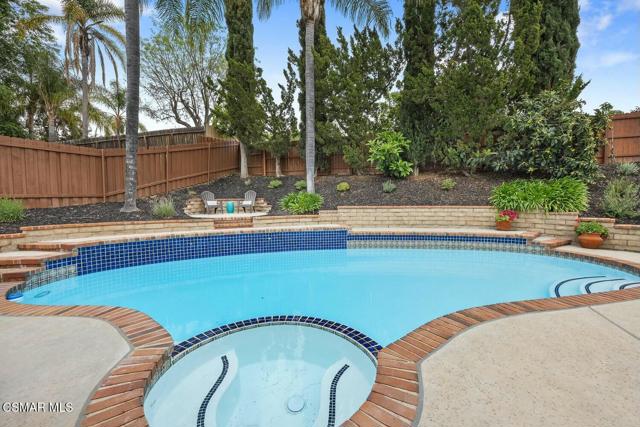 6608 Maplegrove Street, Oak Park CA: https://media.crmls.org/mediaz/3b27fadc-758a-487e-a424-93e78eb105dd.jpg