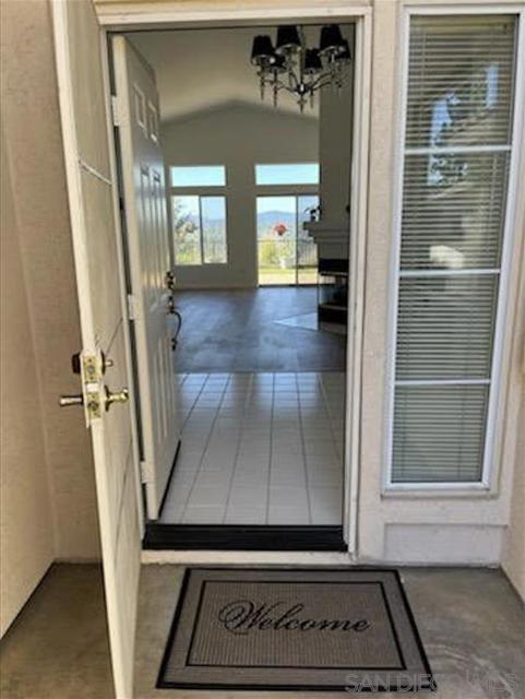 2334 Columbine Dr, Alpine CA: https://media.crmls.org/mediaz/3b281c17-1ce3-4b26-8450-2fdccbec6848.jpg