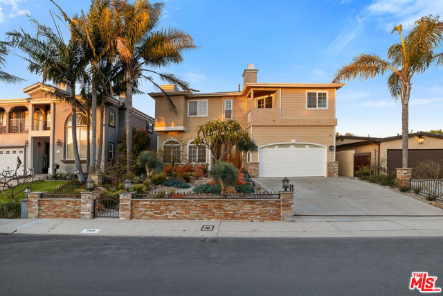 7412 Denrock Avenue, Los Angeles CA: https://media.crmls.org/mediaz/3b28c475-58c4-46d1-b5ad-49231463aa49.jpg