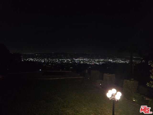 1995 Peaceful Hills Rd, Diamond Bar CA: https://media.crmls.org/mediaz/3b291265-e278-47f0-a0df-a0b8f8392b68.jpg