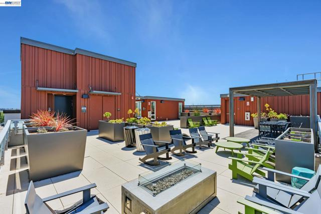 45128 Warm Springs Blvd, Fremont CA: https://media.crmls.org/mediaz/3b295af8-dbe1-4afb-bbc5-b211b012259a.jpg