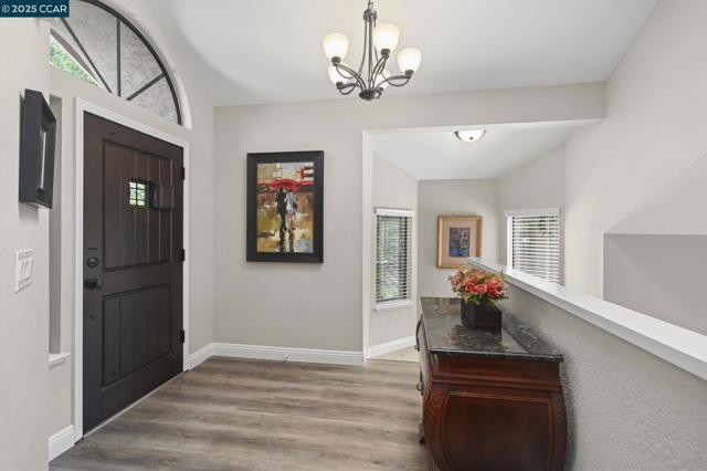3019 Tahoe Pl, San Ramon CA: https://media.crmls.org/mediaz/3b2a0d5a-b0f9-401d-ade7-d85493379543.jpg