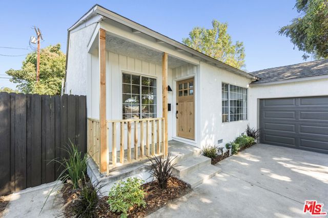 6644 Yolanda Avenue, Reseda CA: https://media.crmls.org/mediaz/3b2a7081-48c0-4af8-811e-1ccec36e350d.jpg