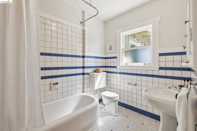 Image 20 of 49 For 254 Wildwood Ave