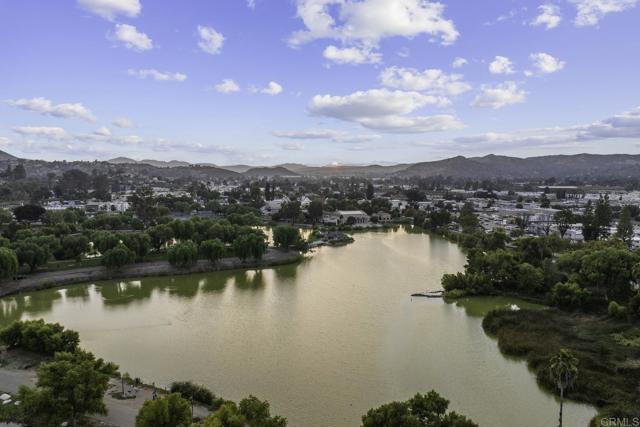 9903 Lindo Lake Place, Lakeside CA: https://media.crmls.org/mediaz/3b2c3313-83c5-450e-a944-fc98027ffcce.jpg