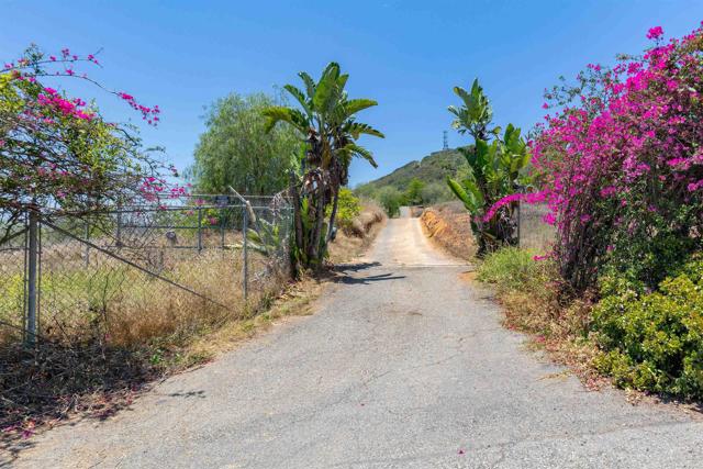 Detail Gallery Image 32 of 57 For 29556 Sierra Rojo Ln, Valley Center,  CA 92082 - 3 Beds | 2 Baths