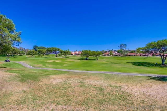 17637 Pomerado Rd, San Diego CA: https://media.crmls.org/mediaz/3b2d071c-15d0-4072-829a-63b776ca042c.jpg
