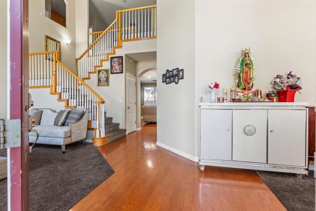 4008 Cortona Drive, Modesto CA: https://media.crmls.org/mediaz/3b2df6a0-ada0-4c53-9e46-4c511f78afe4.jpg