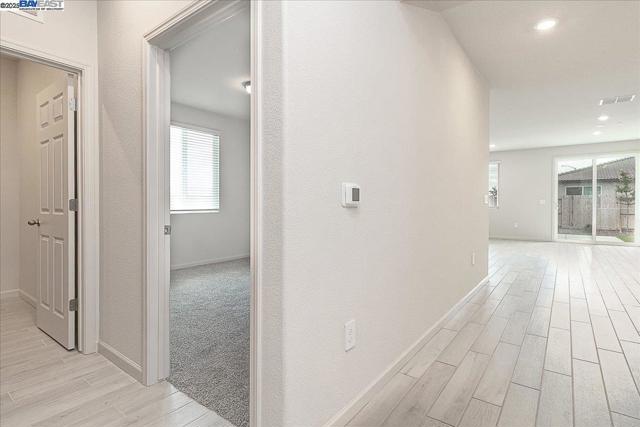 1710 Yukon Territory Ave, Manteca CA: https://media.crmls.org/mediaz/3b2e988c-ed0a-4f6d-8195-89fbc37ef9f3.jpg