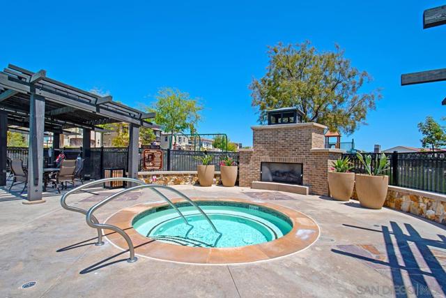 15501 Bristol Ridge Ter, San Diego CA: https://media.crmls.org/mediaz/3b2ecaba-5ff2-4a63-8eca-9934514ceb46.jpg