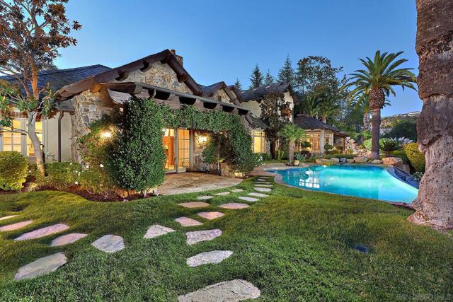 14155 Biscayne Pl, Poway CA: https://media.crmls.org/mediaz/3b2f377f-f511-4846-b93a-4722db0503bf.jpg