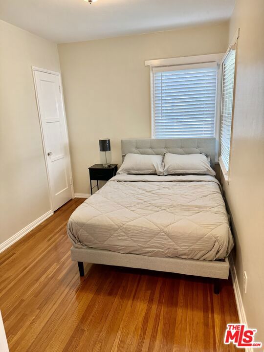 2626 Coolidge Avenue, Los Angeles CA: https://media.crmls.org/mediaz/3b2fbbee-8d64-4eea-83e2-873139777355.jpg