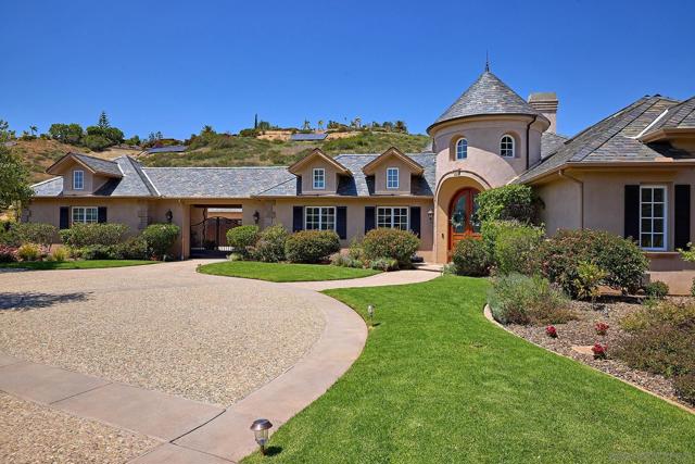 14460 Cheyenne Trl, Poway CA: https://media.crmls.org/mediaz/3b2fd022-069f-4ede-87c0-0effd03a780e.jpg