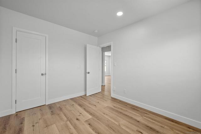 6979 81 Amherst, San Diego CA: https://media.crmls.org/mediaz/3b30b2d9-7958-4784-97a1-3eed7259daba.jpg
