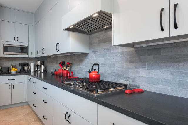 1615 Savvy Court, Palm Springs CA: https://media.crmls.org/mediaz/3b324e3c-774f-4703-b761-9bf04cef655a.jpg
