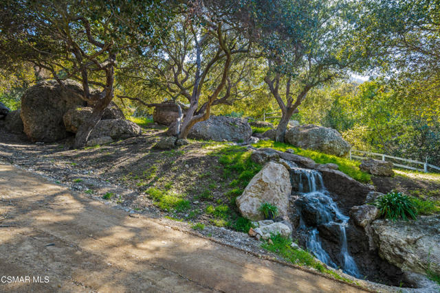 1464 Hidden Valley Road, Thousand Oaks CA: https://media.crmls.org/mediaz/3b32c020-ae85-43aa-b671-0ec79e92bc88.jpg