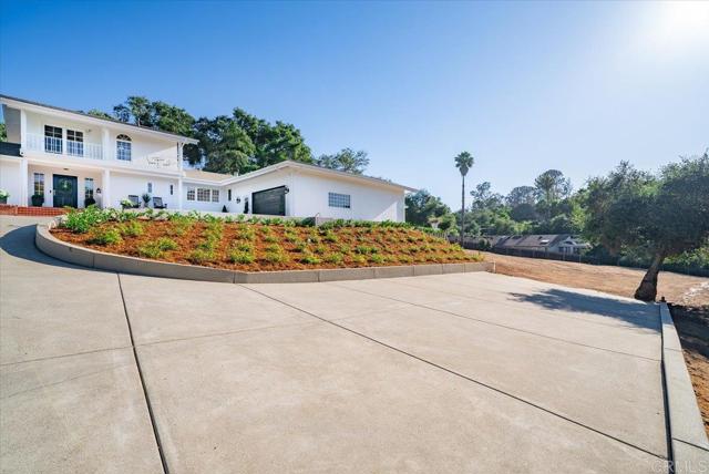 Detail Gallery Image 40 of 67 For 1015 Vereda Callada, Escondido,  CA 92029 - 4 Beds | 2/1 Baths