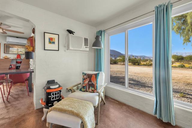 2720 22 Frying Pan Road, Borrego Springs CA: https://media.crmls.org/mediaz/3b33e11b-58fc-487b-b6ac-24a5148af889.jpg