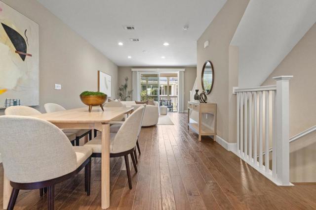 129 Ivory Palm Terrace, Sunnyvale CA: https://media.crmls.org/mediaz/3b33e348-cb9c-4779-b13e-31f6b2952ae4.jpg
