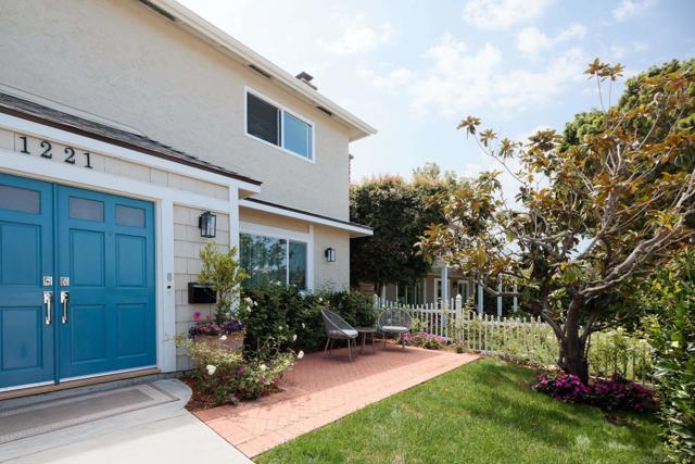 1221 Virginia Way, La Jolla CA: https://media.crmls.org/mediaz/3b33f529-ec4b-4115-961f-c29e22130c62.jpg