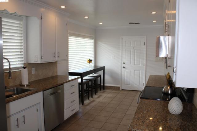 Image 13 of 60 For 1223 Hillcrest