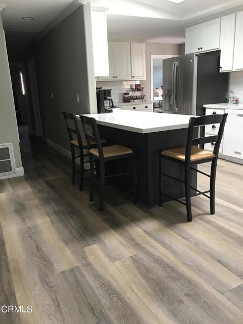 Detail Gallery Image 11 of 33 For 838 Margarita Calle Margarita, Thousand Oaks,  CA 91360 - 4 Beds | 2/1 Baths