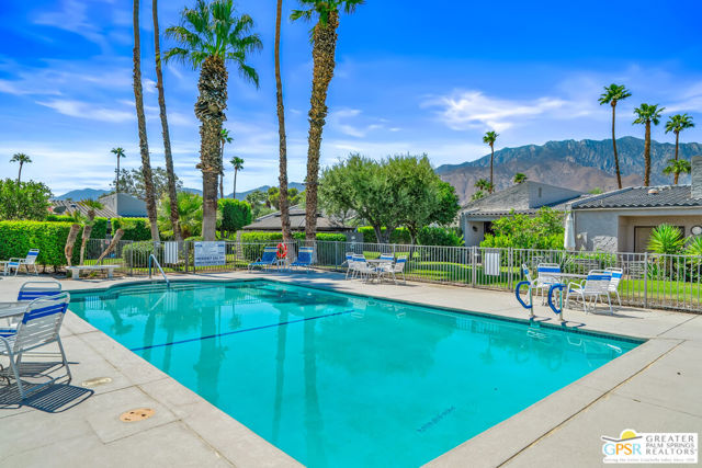 2602 N Whitewater Club Drive, Palm Springs CA: https://media.crmls.org/mediaz/3b36a894-dfb6-46fb-b2da-06938279aa2e.jpg