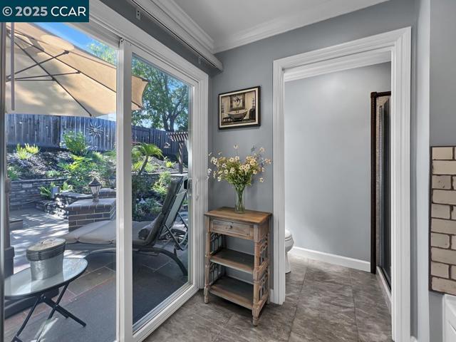 14 Mt Eden Pl, Clayton CA: https://media.crmls.org/mediaz/3b36bd87-6f69-4b9d-9e3f-559b6b48a8d9.jpg