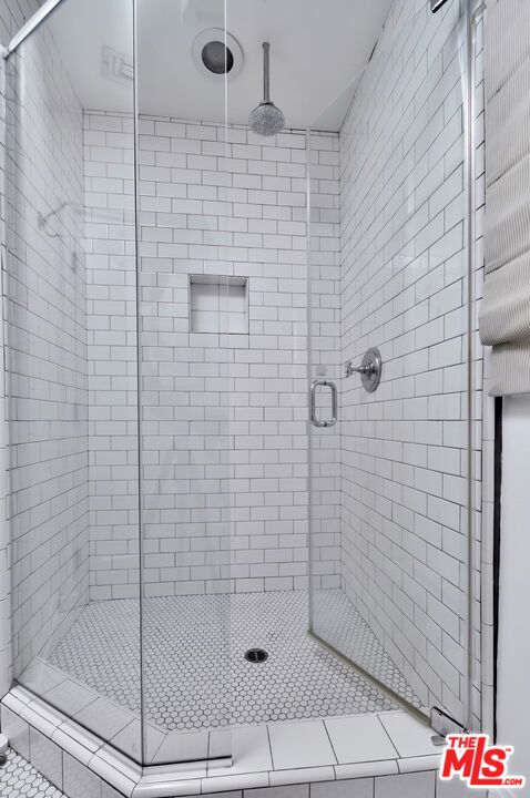 4277 Beck Avenue, Studio City CA: https://media.crmls.org/mediaz/3b36e79f-d619-40c4-916e-513e2427248d.jpg