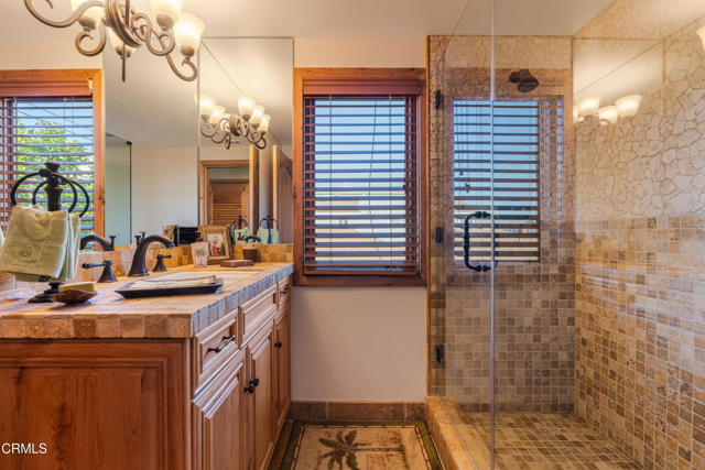 268 Sunset Drive, Oxnard CA: https://media.crmls.org/mediaz/3b374067-dd18-45b8-ad51-fd1873a4b19c.jpg