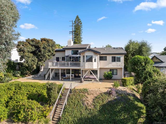 17924 Saint Andrews Dr, Poway CA: https://media.crmls.org/mediaz/3b37bedb-16ba-4acc-b6c1-369fda353e6f.jpg